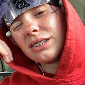 Meet your Posher, Skyla